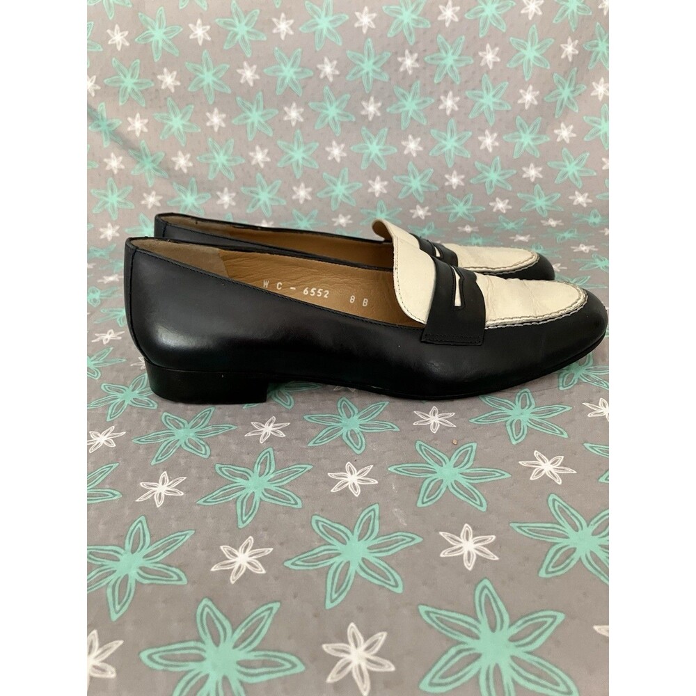 Ralph Lauren Black and Cream Leather Penny Loafers - Picture 4 of 12